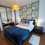 & Peaceful Garden - 1 Bed With Swimming Pool Apartamento