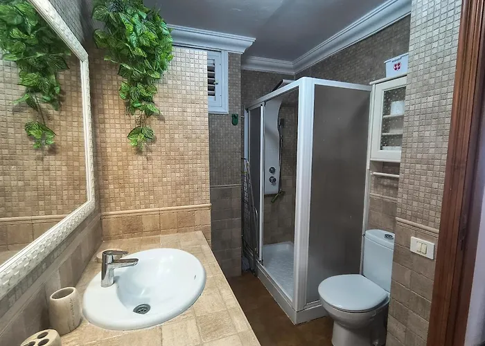 & Peaceful Garden - 1 Bed With Swimming Pool *